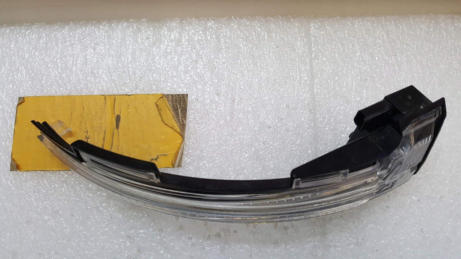 Prawy kierunkowskaz lusterka VW TOUAREG 760949102