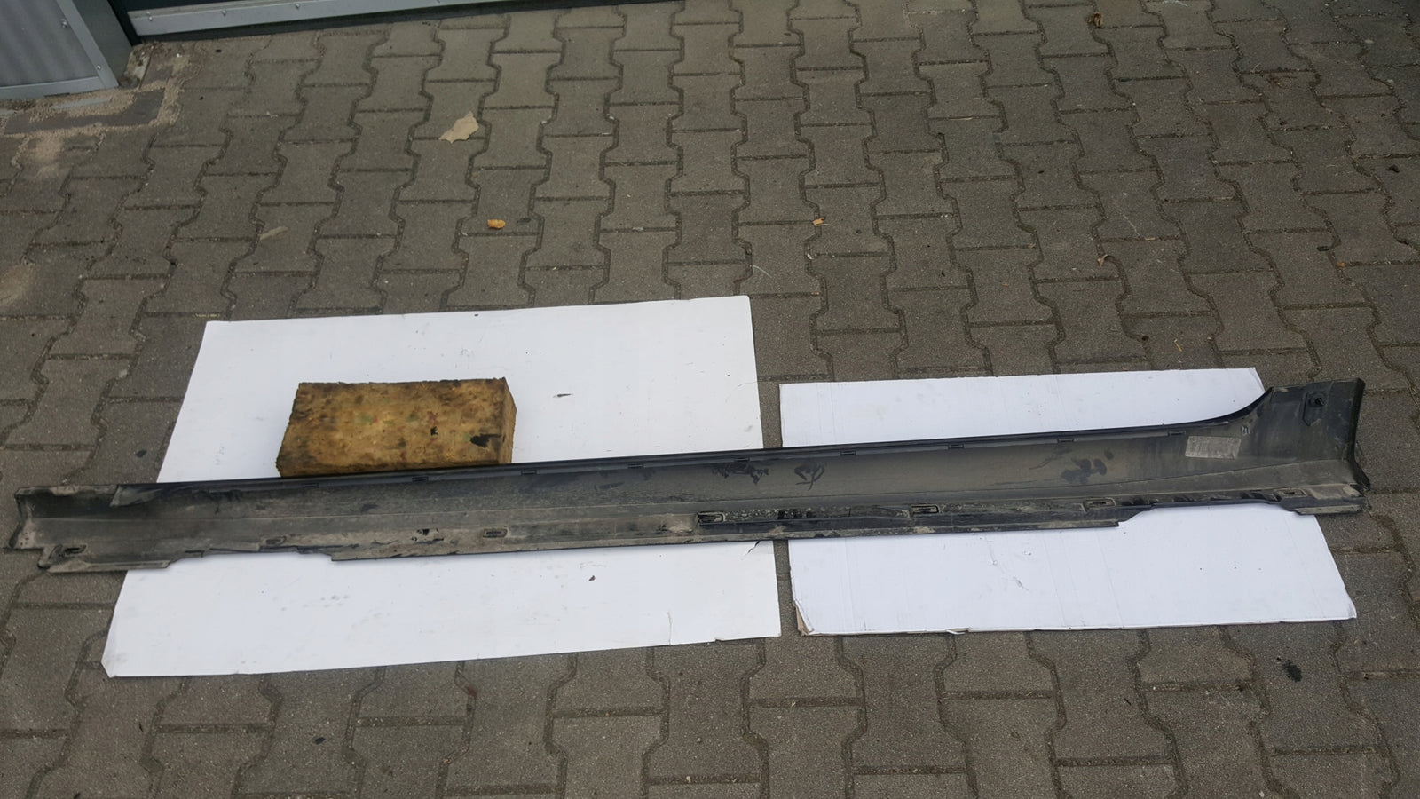 Listwa progowa prawa AUDI A6 (C8) 4K0853856 demontaż