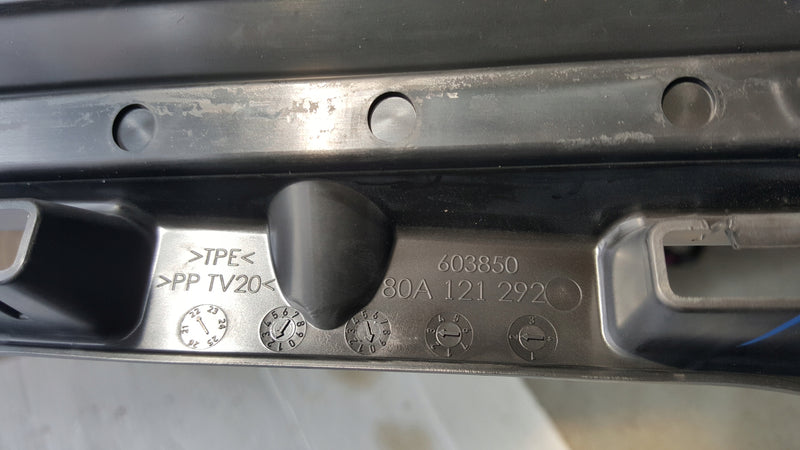 NOWA ORYGINALNA kierownica powietrza przód AUDI Q5 80A121292