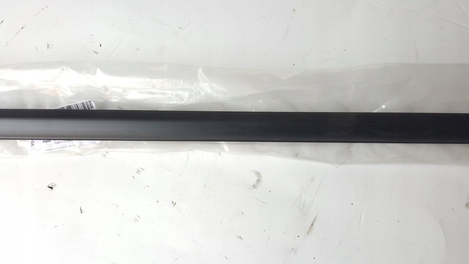 NOWA ORYGINALN listwa zgarniająca drzwi prawy przód VW GOLF VIII 5H4837478B