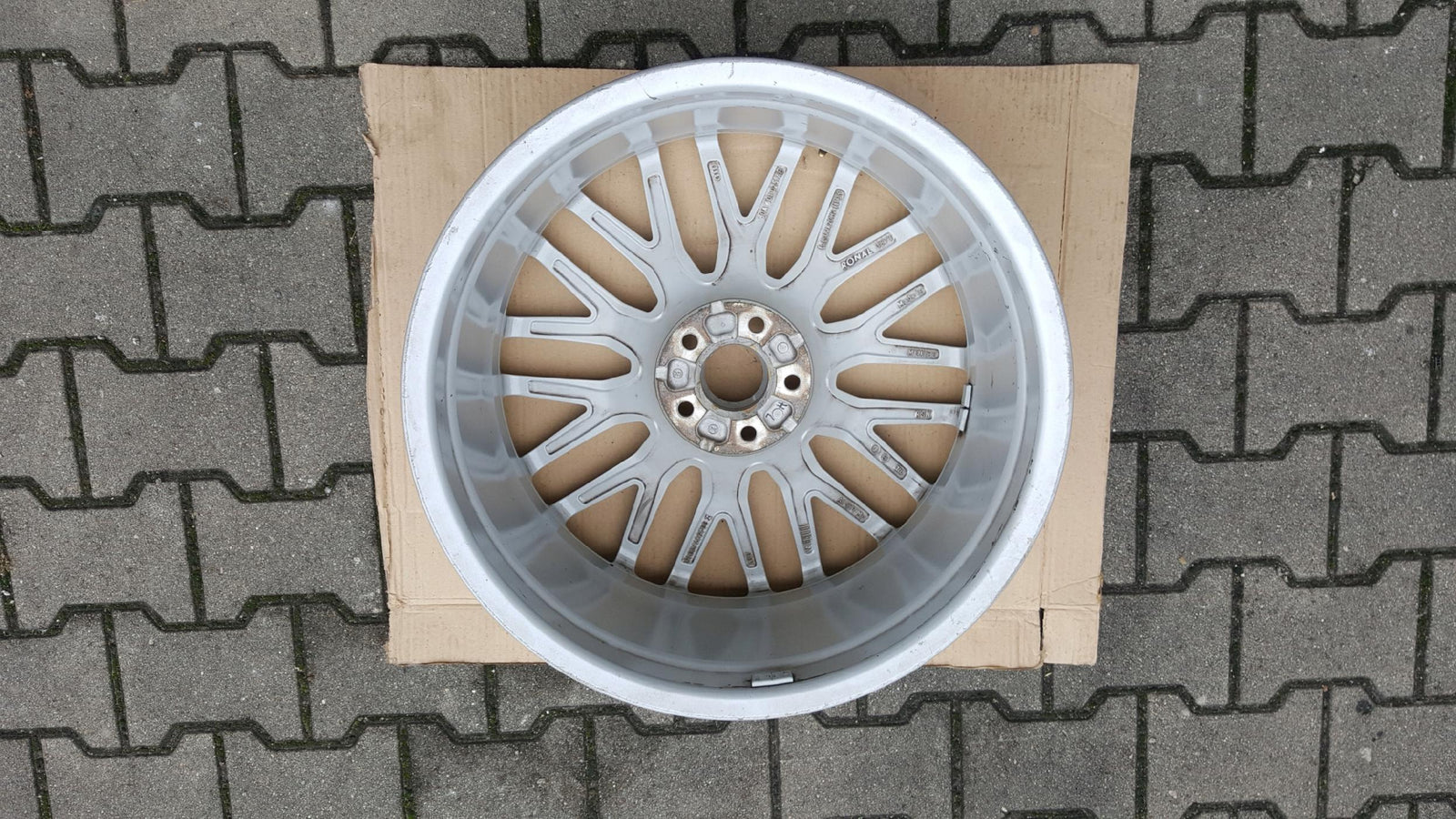 AUDI 80A FELGA ALUMINIOWA 20