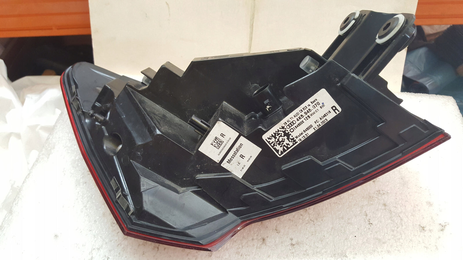 Tylna prawa lampa LED AUDI A6 (C8) sedan 4K5945070 demontaż