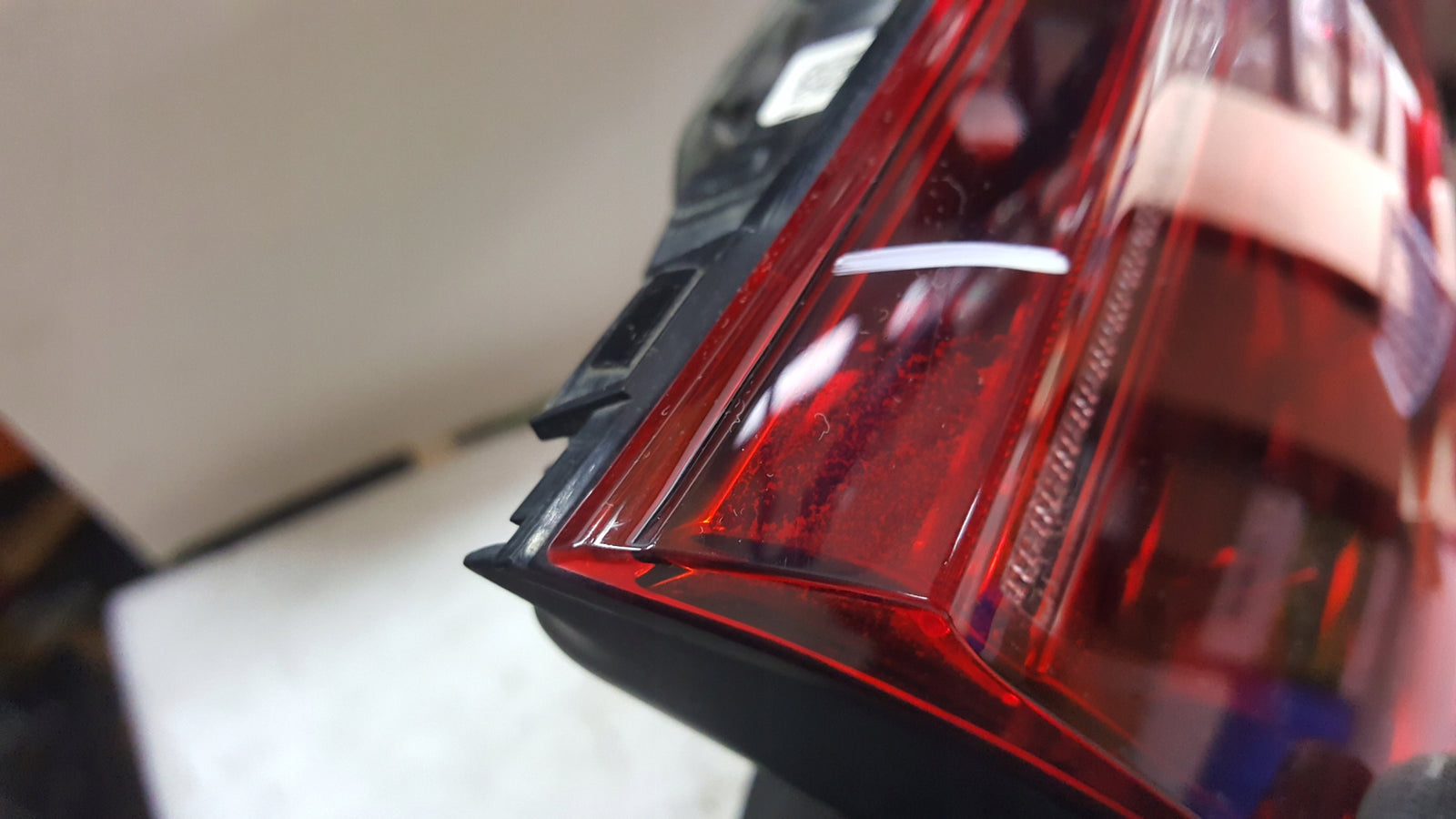 Lampa LED lewy tył VW PASSAT B8 kombi lift 3G9945307N demontaż