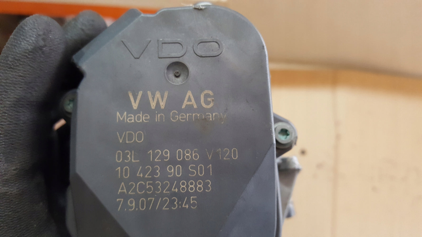Kolektor ssący VW AUDI SEAT SKODA 03L129711E