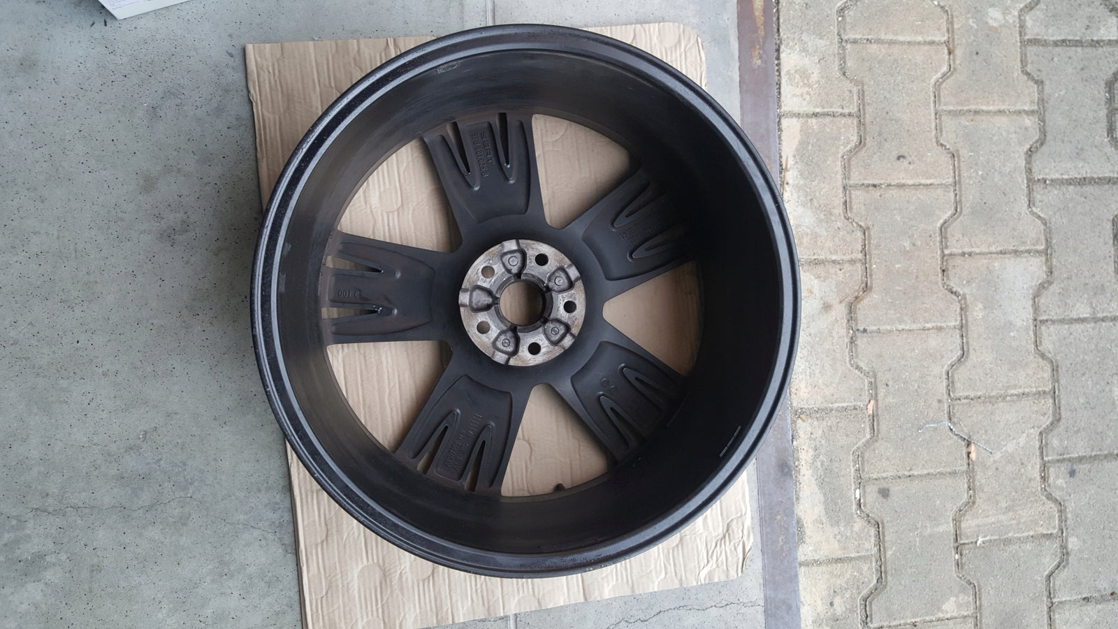 FELGA SEAT TARRACO 5FJ 20 CALI 8J ET41 5FJ601025B