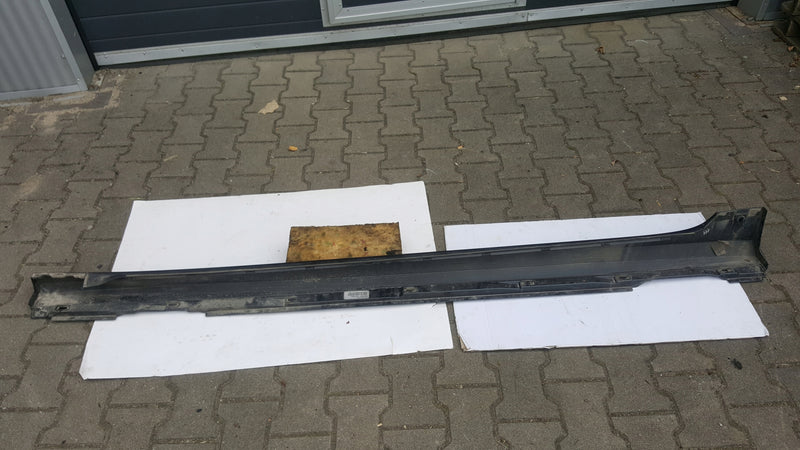Listwa progowa prawa strona AUDI A6 (C8) S-LINE 4K0853856A demontaż