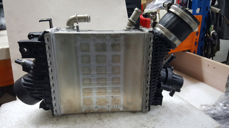 Chłodnica intercooler AUDI A4 (B9) A5 A6 (C8) A7 Q5 059145803Q demontaż