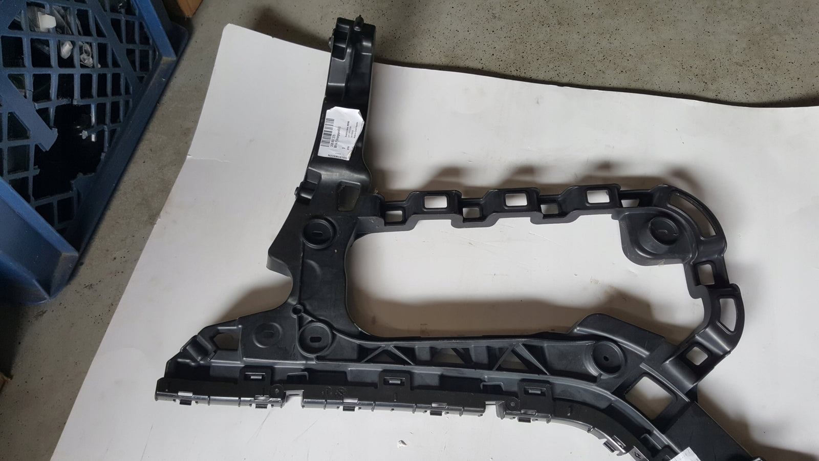 NOWE ORYGINALNE ślizgi zderzaka tył VW PASSAT B8 kombi 3G9807375 3G9807376