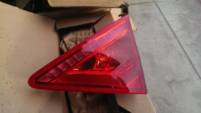 Tył prawy lampa LED w klapę Audi A7 4G8945094