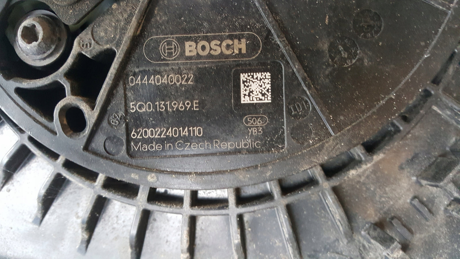 SKODA OCTAVIA IV VW GOLF VIII ZBIORNIK ADBLUE 5Q0131877F 5WA131877B