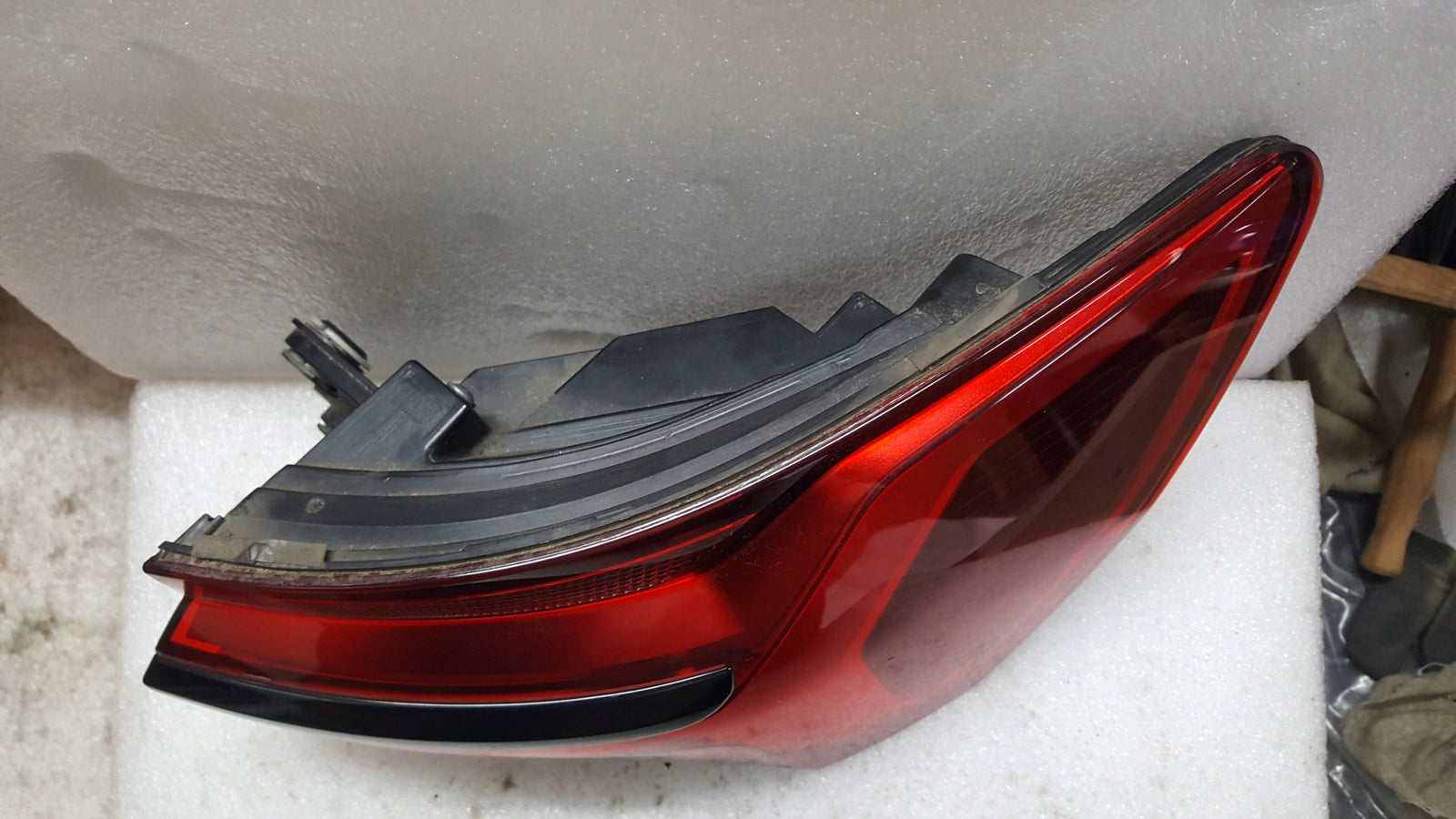 Tylna prawa lampa LED AUDI A6 (C8) sedan 4K5945070A demontaż