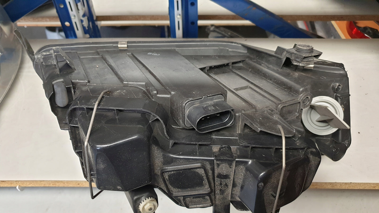 Le reflektor AUDI A6 C5 1997r 4B0941003AQ ORYGINAŁ