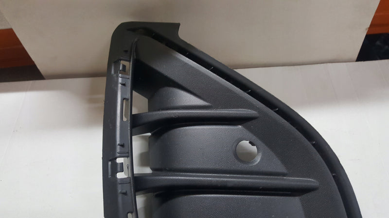 Kratka zderzaka lewy przód VW ID.4 11A807819 demontaż