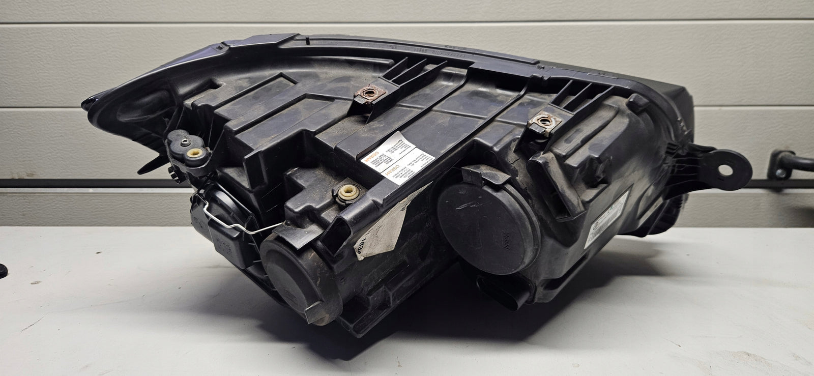 LE reflektor Vw T6 7E1941015AD 2019r IDEAŁ