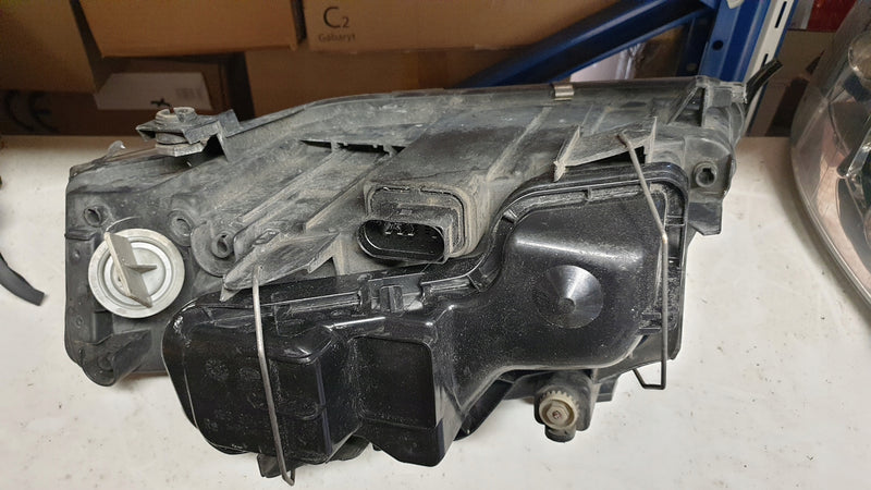 Pr reflektor AUDI A6 C5 1997r 4B0941004AC ORYGINAŁ