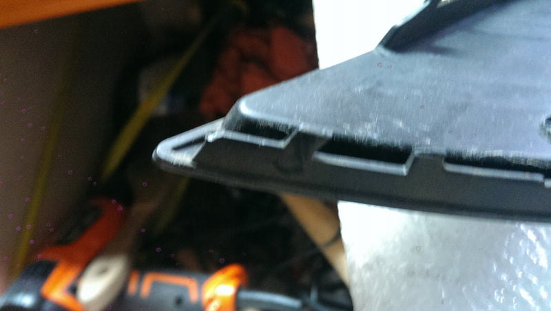 Atrapa ramka halogenu lewa SEAT LEON 5F0853665G