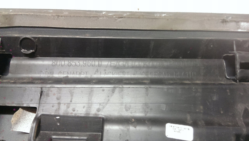 Listwa drzwi prawy przód AUDI Q3 8U0853960G