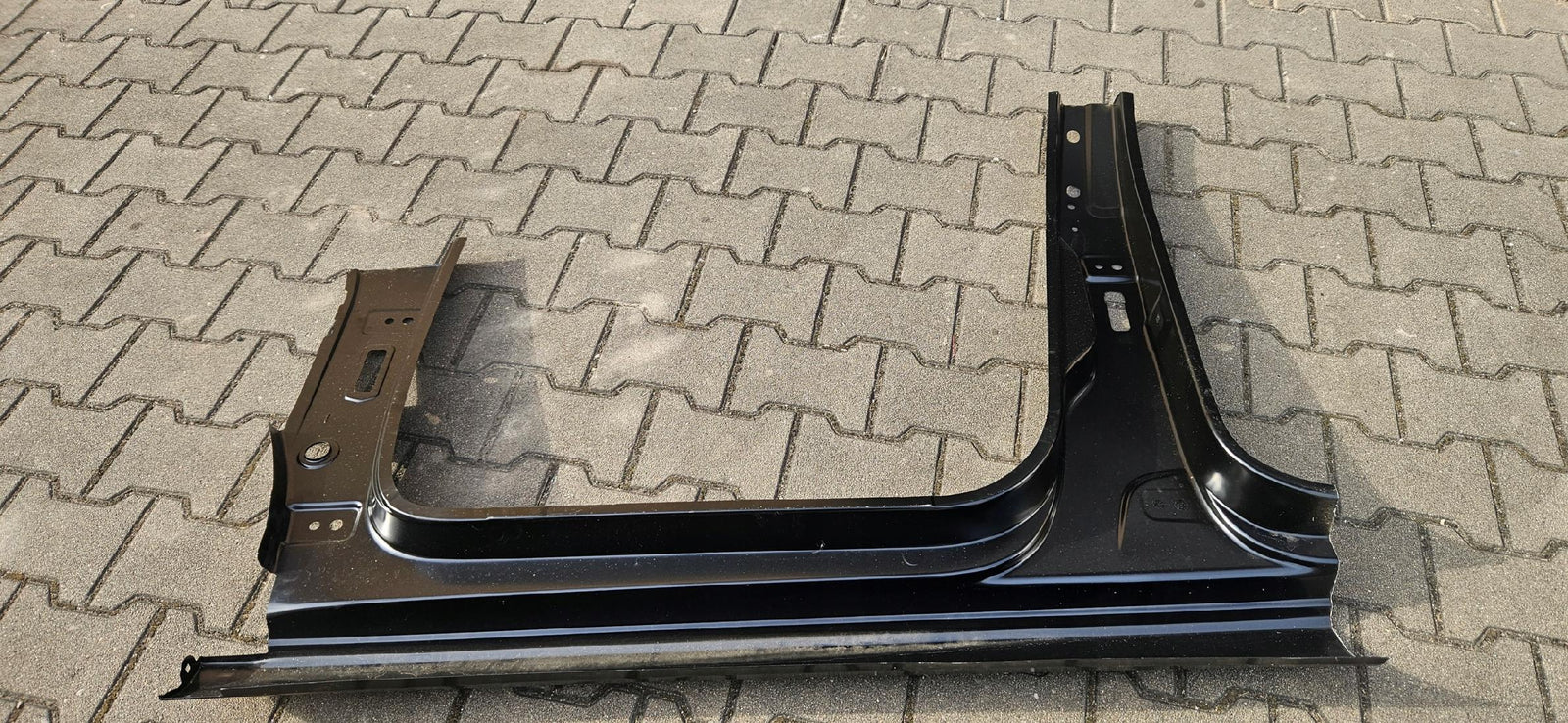 1S4809606E NOWY próg prawy Vw UP Skoda City go słupek A i B