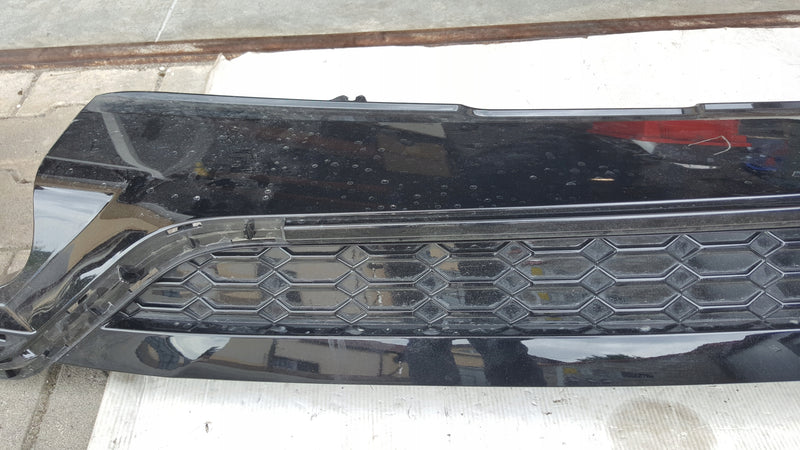 Dokładka dyfuzor spoiler zderzaka tylnego AUDI RS5 8W6807521AL demontaż