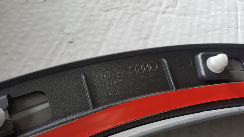 Listwa błotnika lewy przód AUDI Q3 8U0853717A NOWA