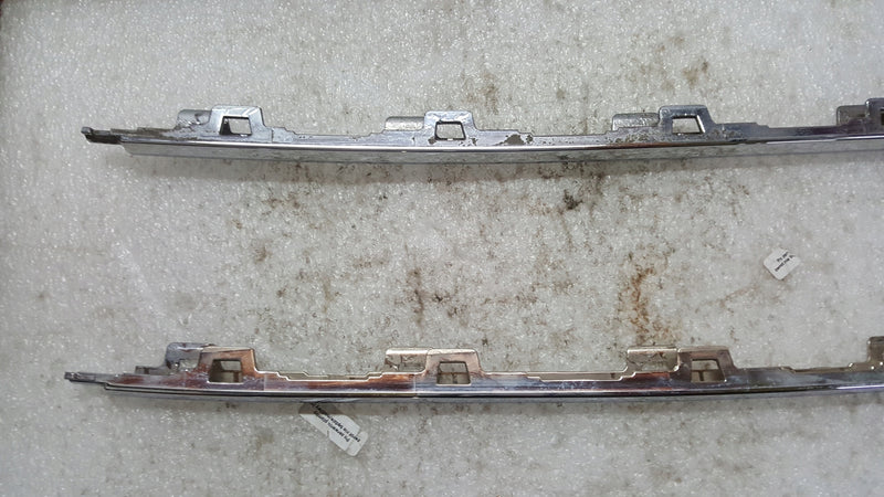 Listwa chrom zderzaka tylnego VW ARTEON 3G8853835B demontaż