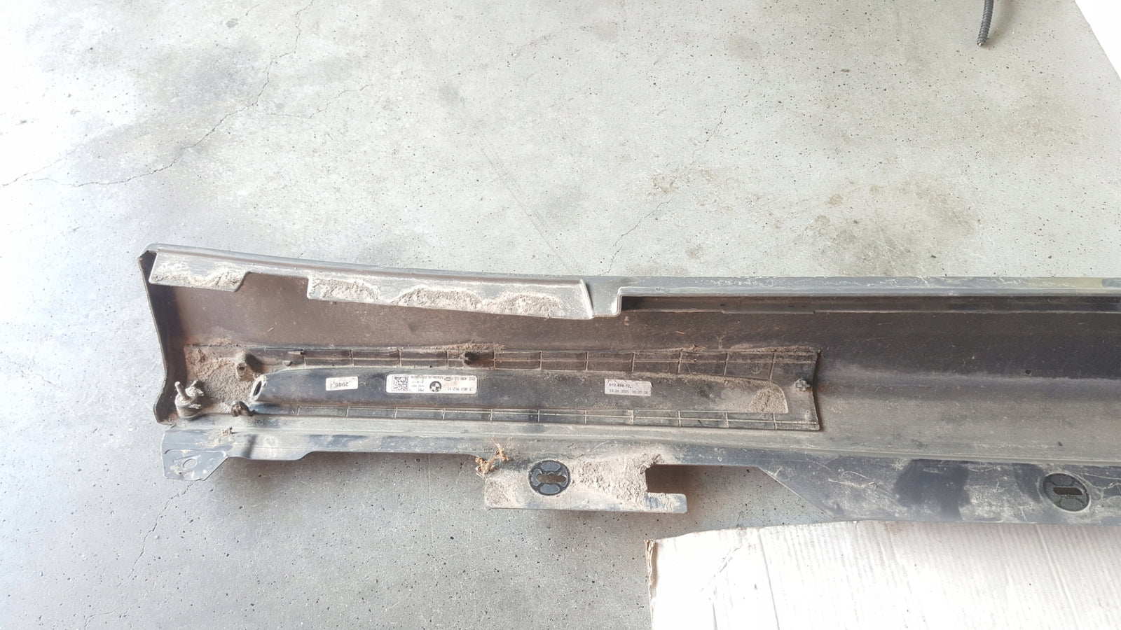 Listwa nakładka progowa prawa strona BMW G11 G12 7853912 demontaż