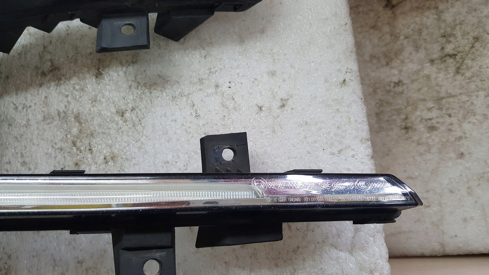 GOLF VII E-TRON HALOGEN PRAWY DRL LED 5GE941056B