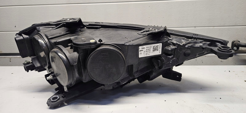 Le reflektor AUDI A1 82A941003 IDEAŁ 2024r