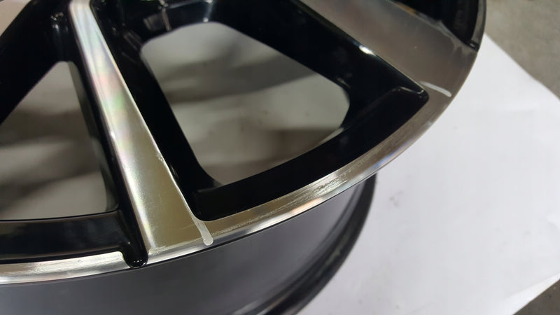 737373a6e05f42888adf0c3a295ec369