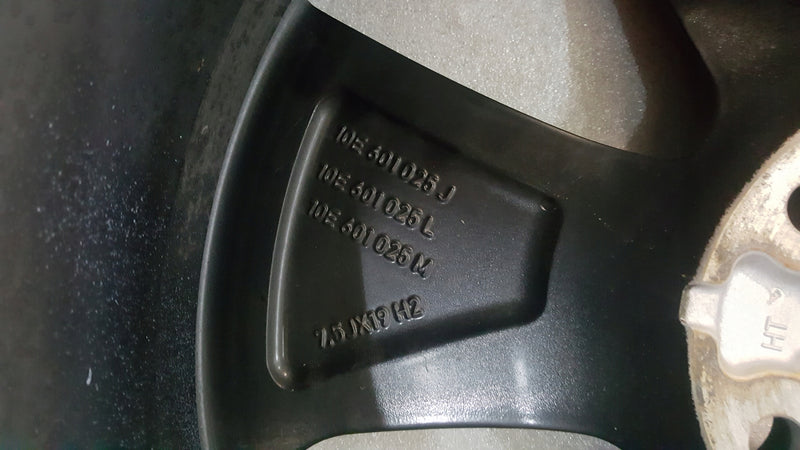 FELGA CUPRA BORN 10E601025J L M ORYGINAŁ ŁADNA