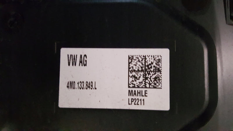 AUDI Q7 SQ7 4M0 POKRYWA SILNIKA OSŁONA 4M0133849L demontaż