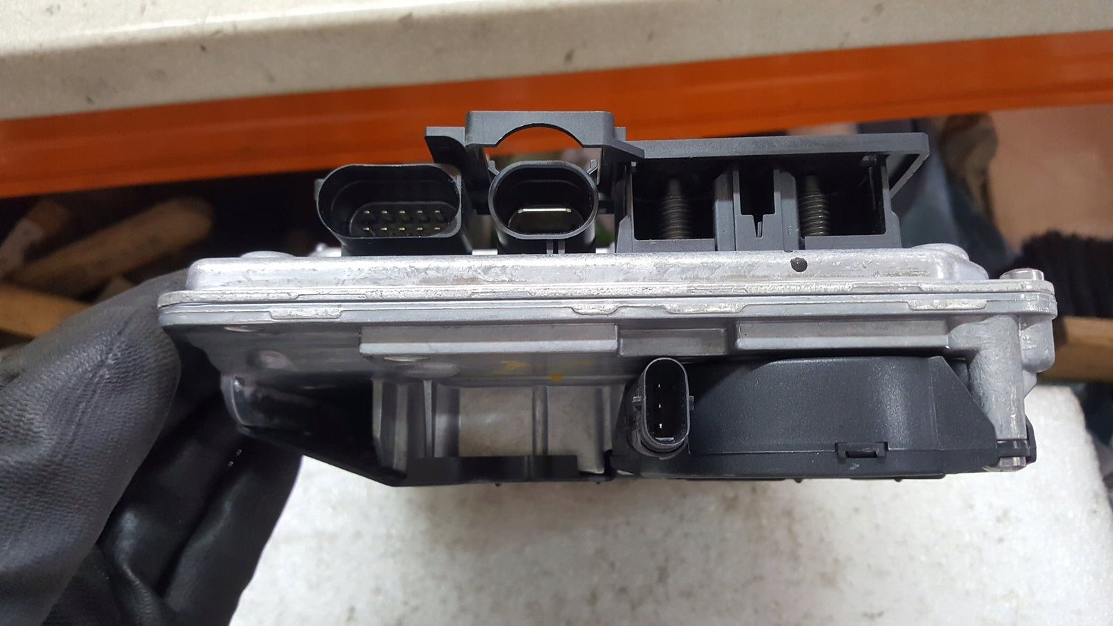 Sterownik przetwornica napięcia VW AUDI SKODA 5WA959663A demontaż