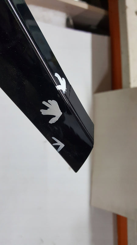 Listwa spoiler klapy bagażnika prawa strona VW GOLF VIII 5H9827940A