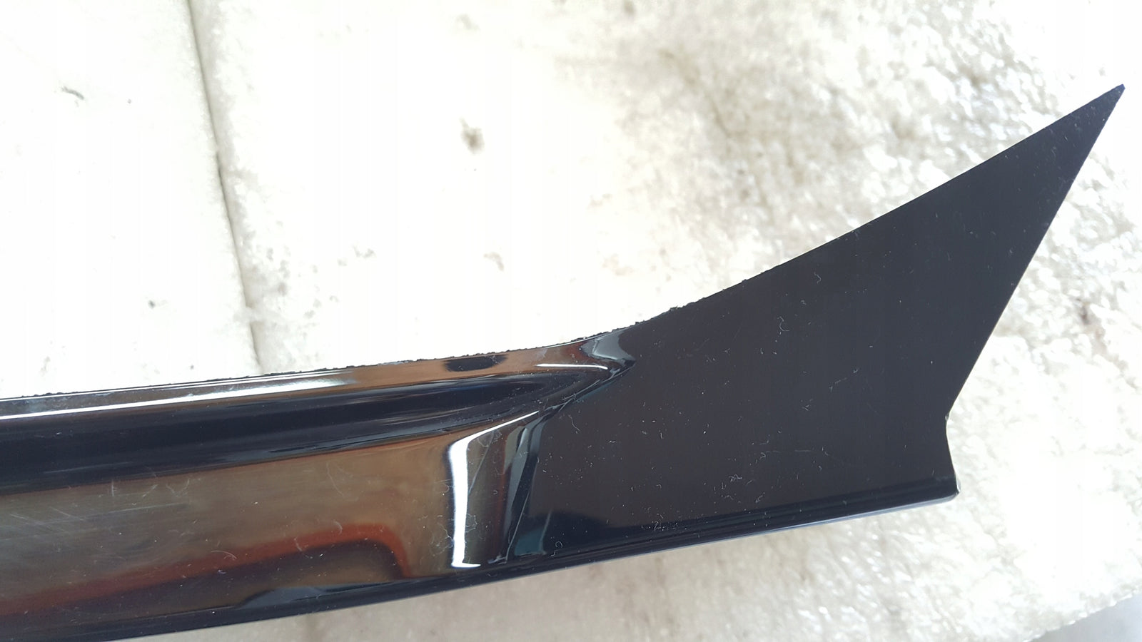 Prawa listwa spoiler klapy AUDI Q3 83F854872