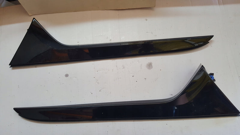 Listwy klapy bagażnika AUDI A6 (C8) 4K9854871 4K9854872 demontaż