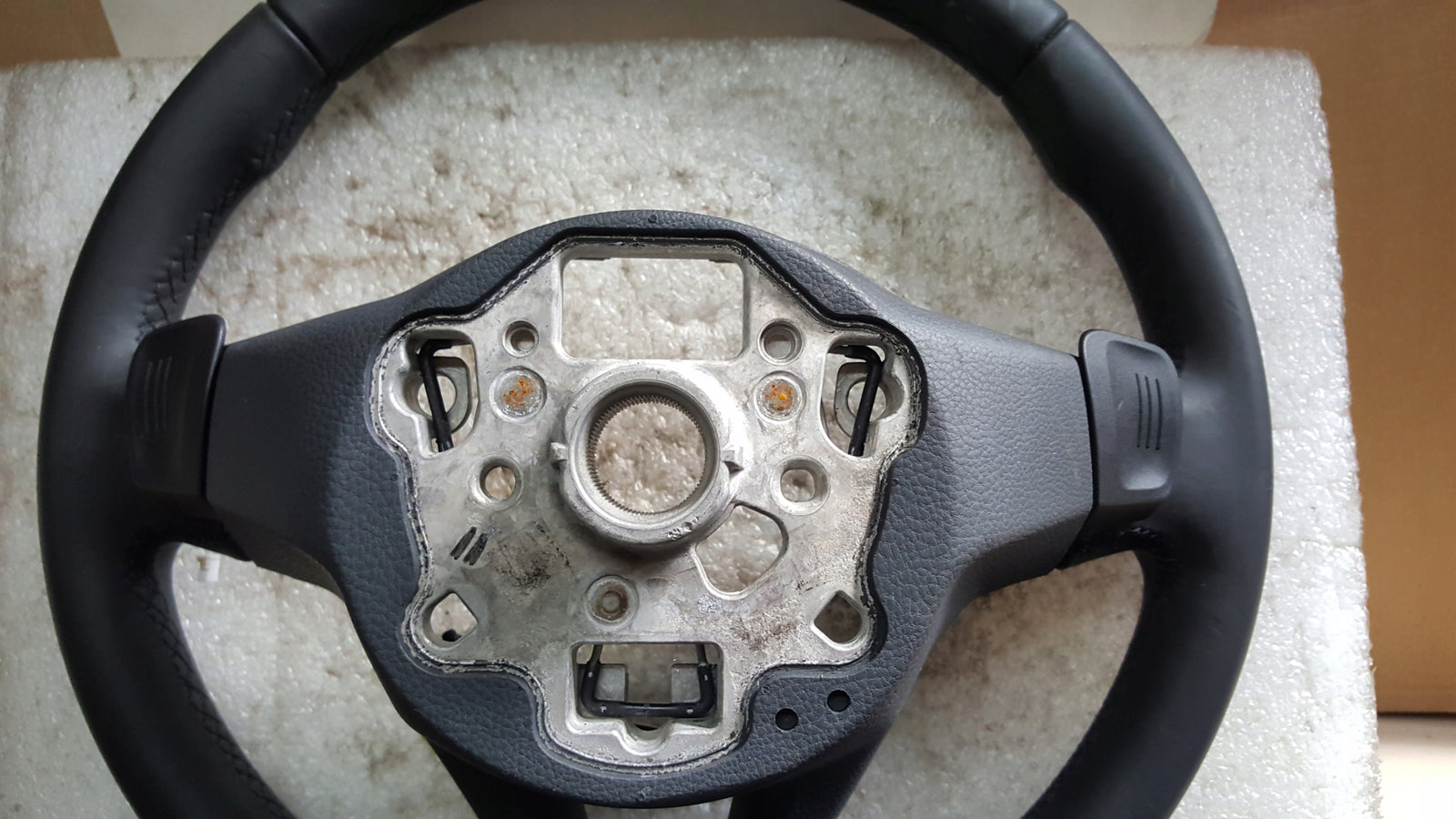 VOLKSWAGEN GOLF VIII KIEROWNICA SKÓRZANA 311625981340-AE