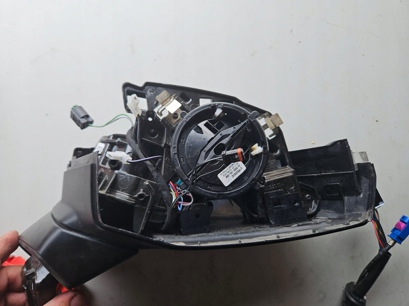 PR Lusterko zewnętrzne AUDI Q5 Q7 80B857410E