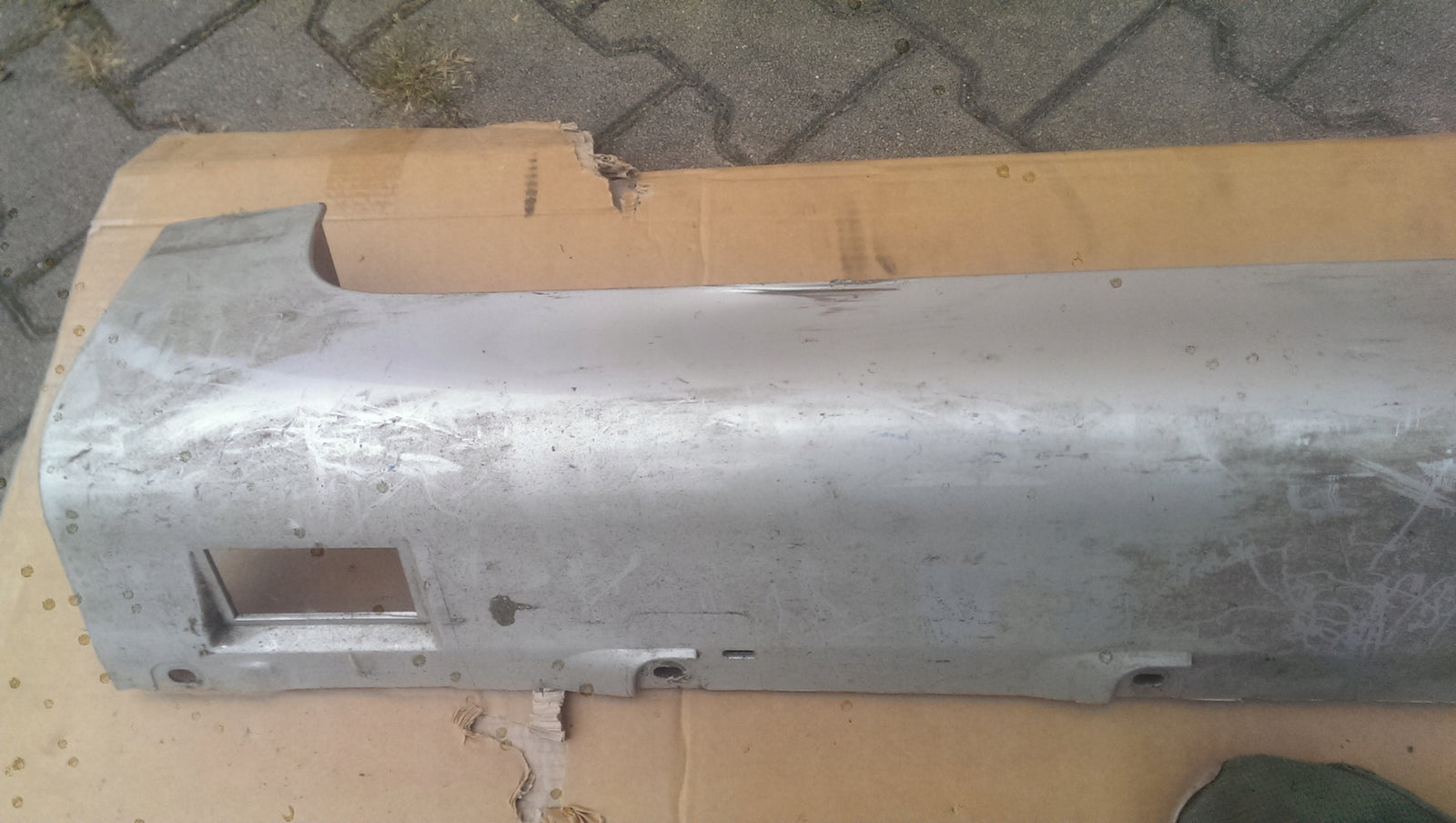 Listwy progowe lewa+prawa AUDI TT 8J0853855D/856D