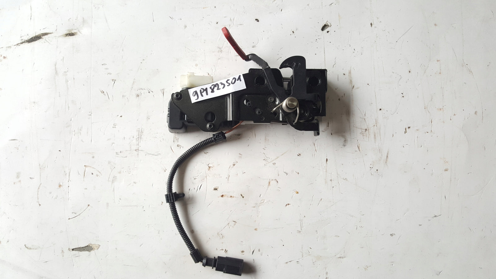 PORSCHE 911 991LIFT 99162411803 zamek maski 9P1823501