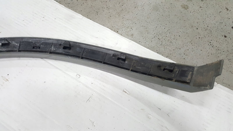 Listwa błotnika PR tył AUDI Q5 80A853818A demontaż