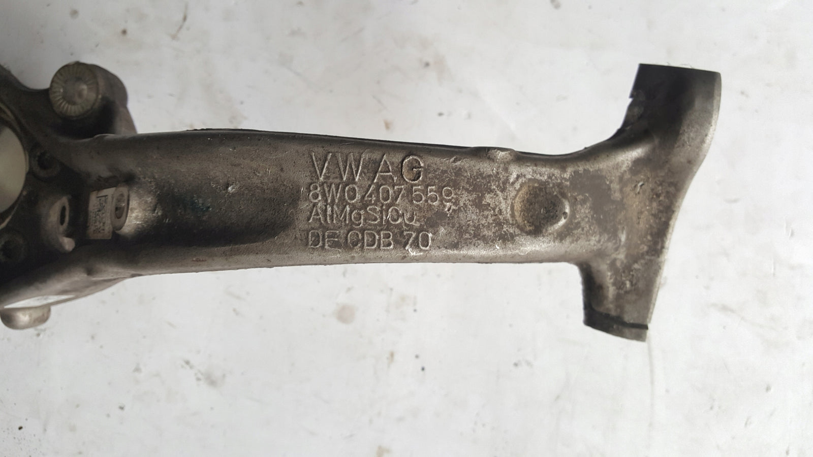 AUDI A4 B9 A5 8W 2.0 TFSI LIFT ZWROTNICA LEWA PRZÓD 8W0407559