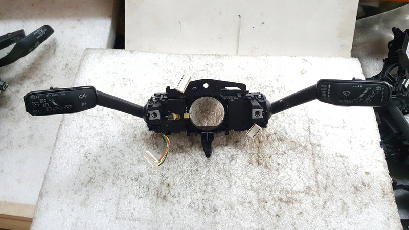 PRZEŁĄCZNIK ZESPOLONY GOLF SPORTSVAN 5Q0953507DJ 5Q0953513AA