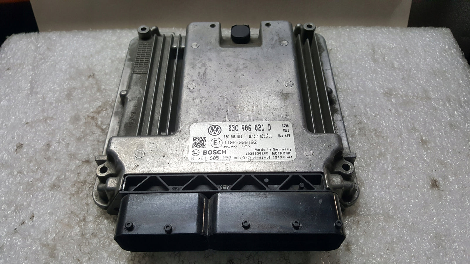 Komputer sterownik silnika VW TOURAN 1.4 TSI 03C906021D demontaż