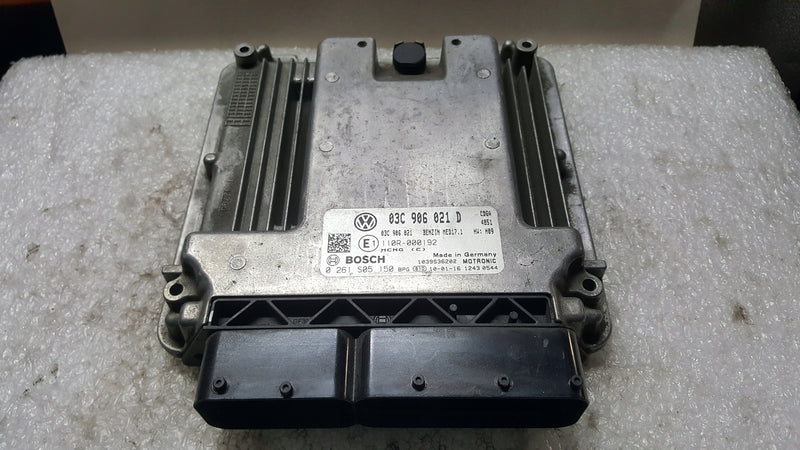 Komputer sterownik silnika VW TOURAN 1.4 TSI 03C906021D demontaż