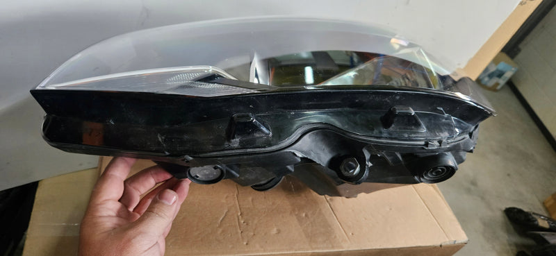 LE reflektor Vw T6 7E1941015AD 2017r IDEAŁ