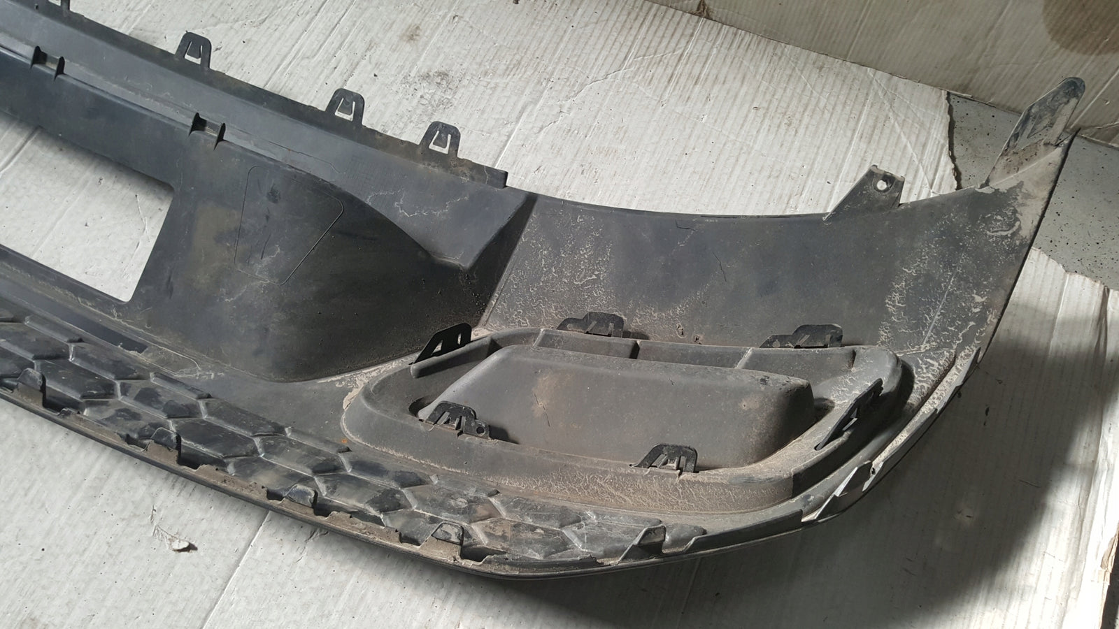 Dokładka spoiler zderzaka tył AUDI A3 S-LINE sedan 8Y5807521B demontaż