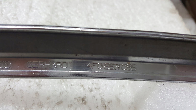AUDI A6 C6 LIFT 08- OZDOBNA LISTWA CHROM ZDERZAKA PRZÓD LEWA 4F0853065