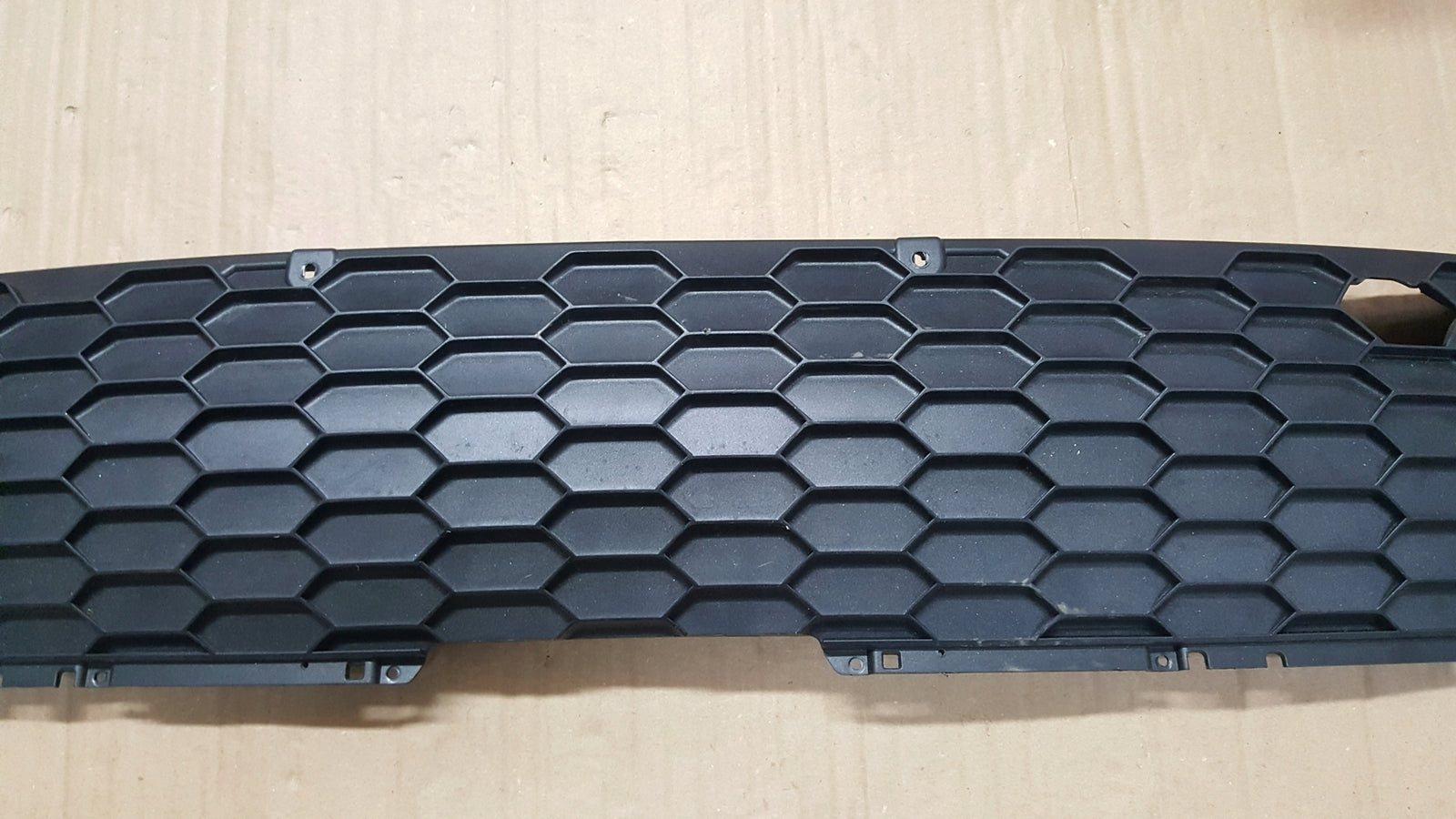 AUDI R8 4S0853037E LISTWA ATRAPY BLENDA PRZEGRODA KRATKA GRILL