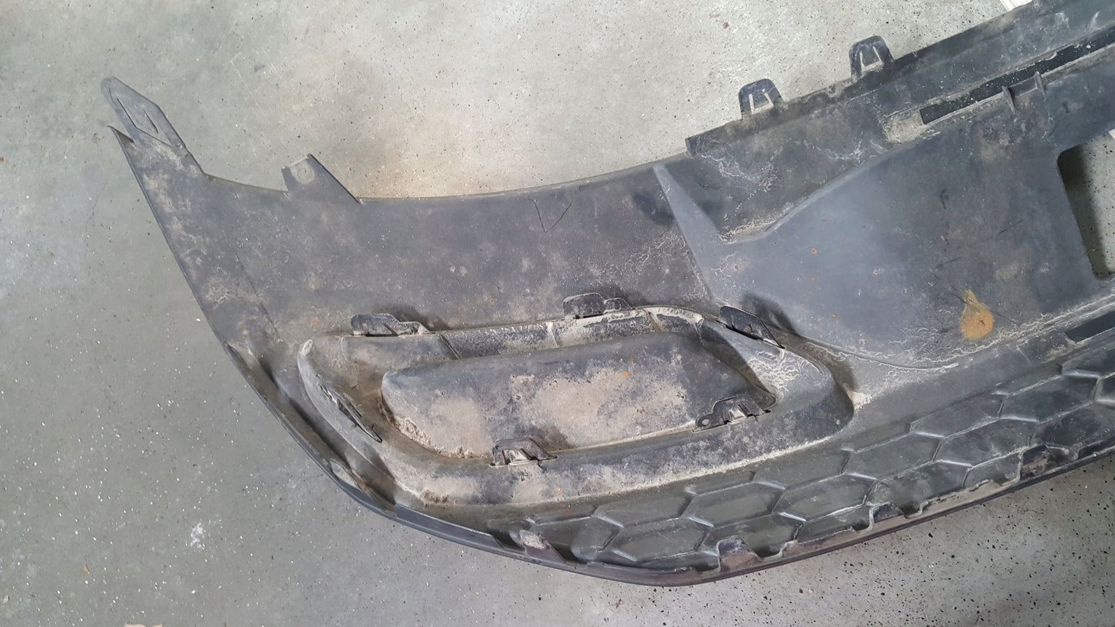 Dokładka spoiler zderzaka tył AUDI A3 S-LINE sedan 8Y5807521B demontaż