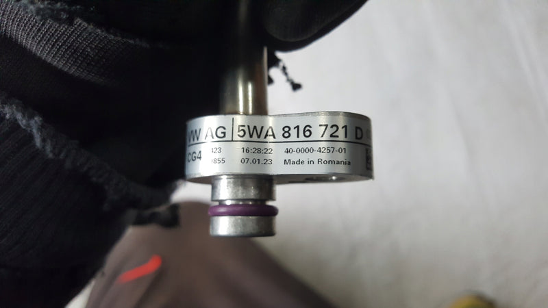 Przewód wąż rurka klimatyzacji VW AUDI SKODA 5WA816721D demontaż